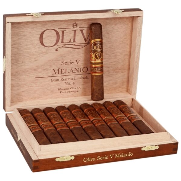 Oliva Serie V Melanio No.4 (4.5" x 46)